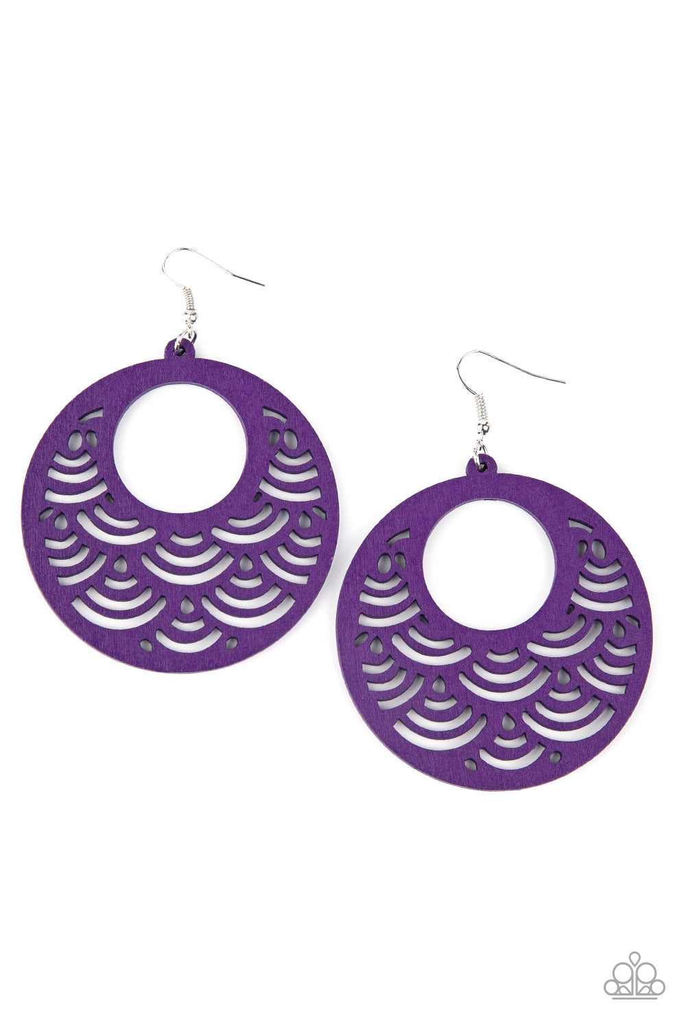 Stenciled in an airy scalloped cutout pattern, a vivacious purple wooden frame swings from the ear for a colorful tropical inspiration. Earring attaches to a standard fishhook fitting.
Sold as one pair of earrings.