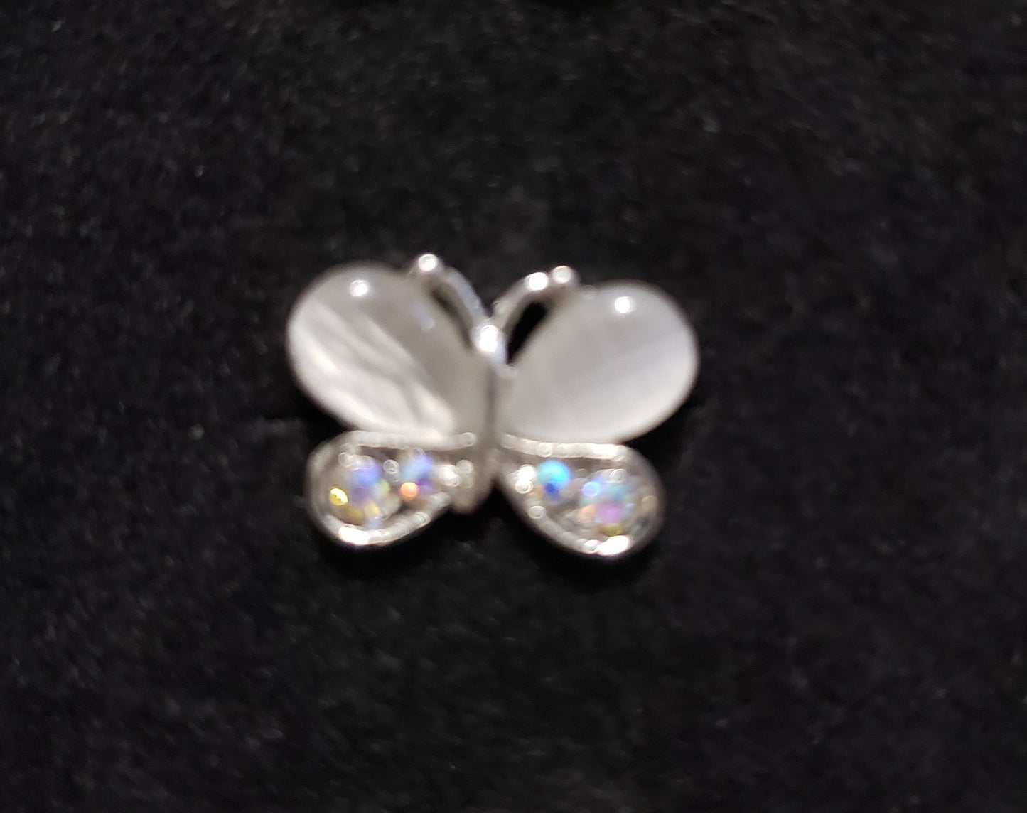 Kid's white butterfly rhinestone ring