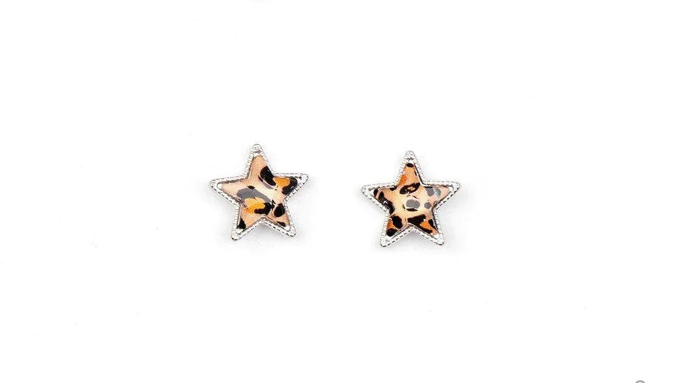 Kid's star earrings with cheetah print