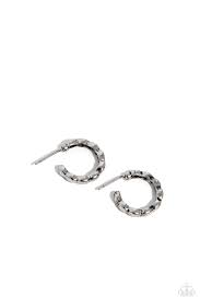 Complemented by its shiny finish, textured ridges of silver daintily curve around the ear, creating a minimalistic, fashion statement. Earring attaches to a standard post fitting. Hoop measures approximately 1/2" in diameter.
Sold as one pair of hoop earrings.