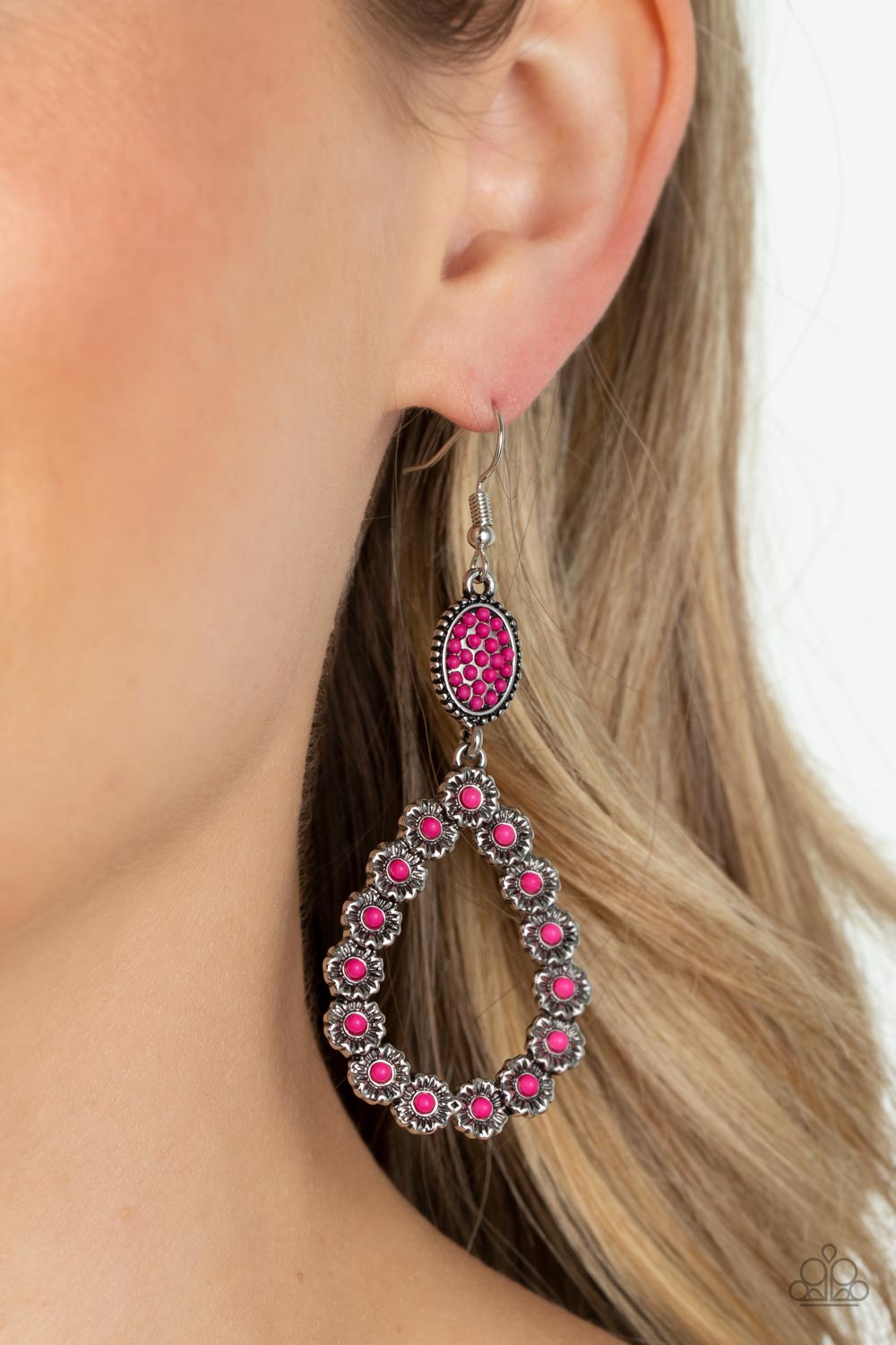 Farmhouse Fashion Show (Pink)