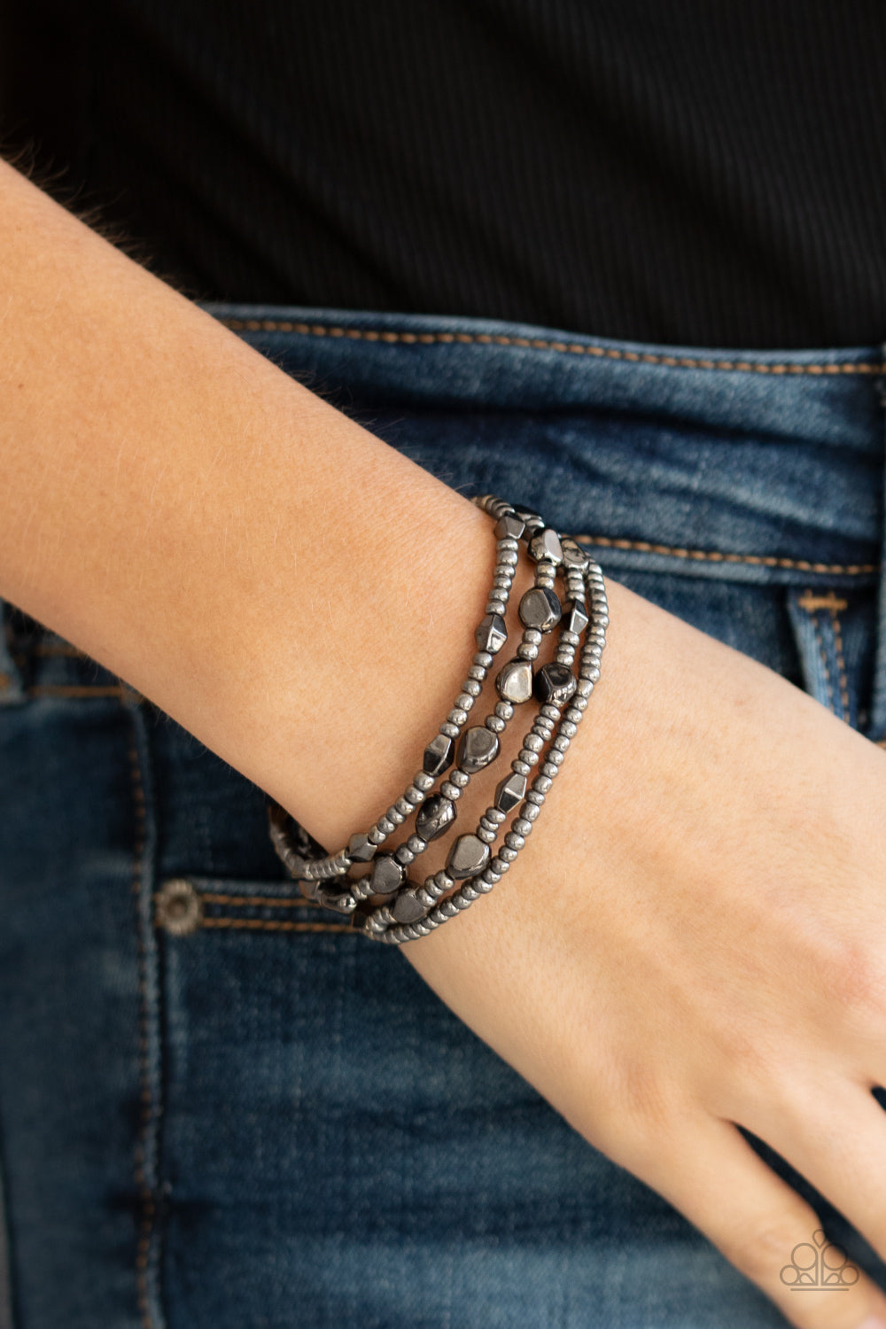 Fashionable Faceted (Black)