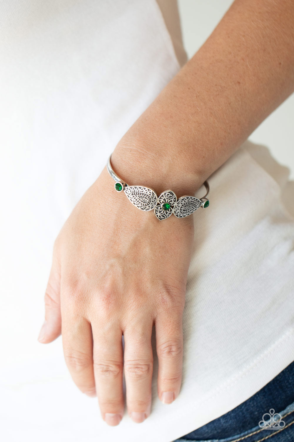 Flourishing Fashion (Green)