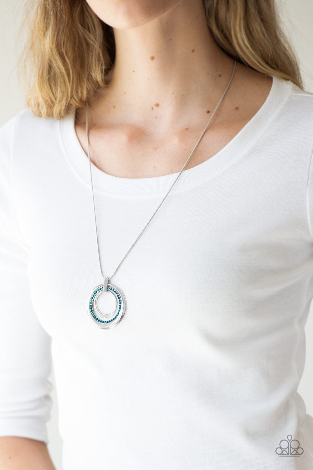 Gather Around Gorgeous (Blue)