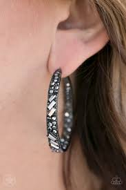 Glitzy by Associaton (Black)