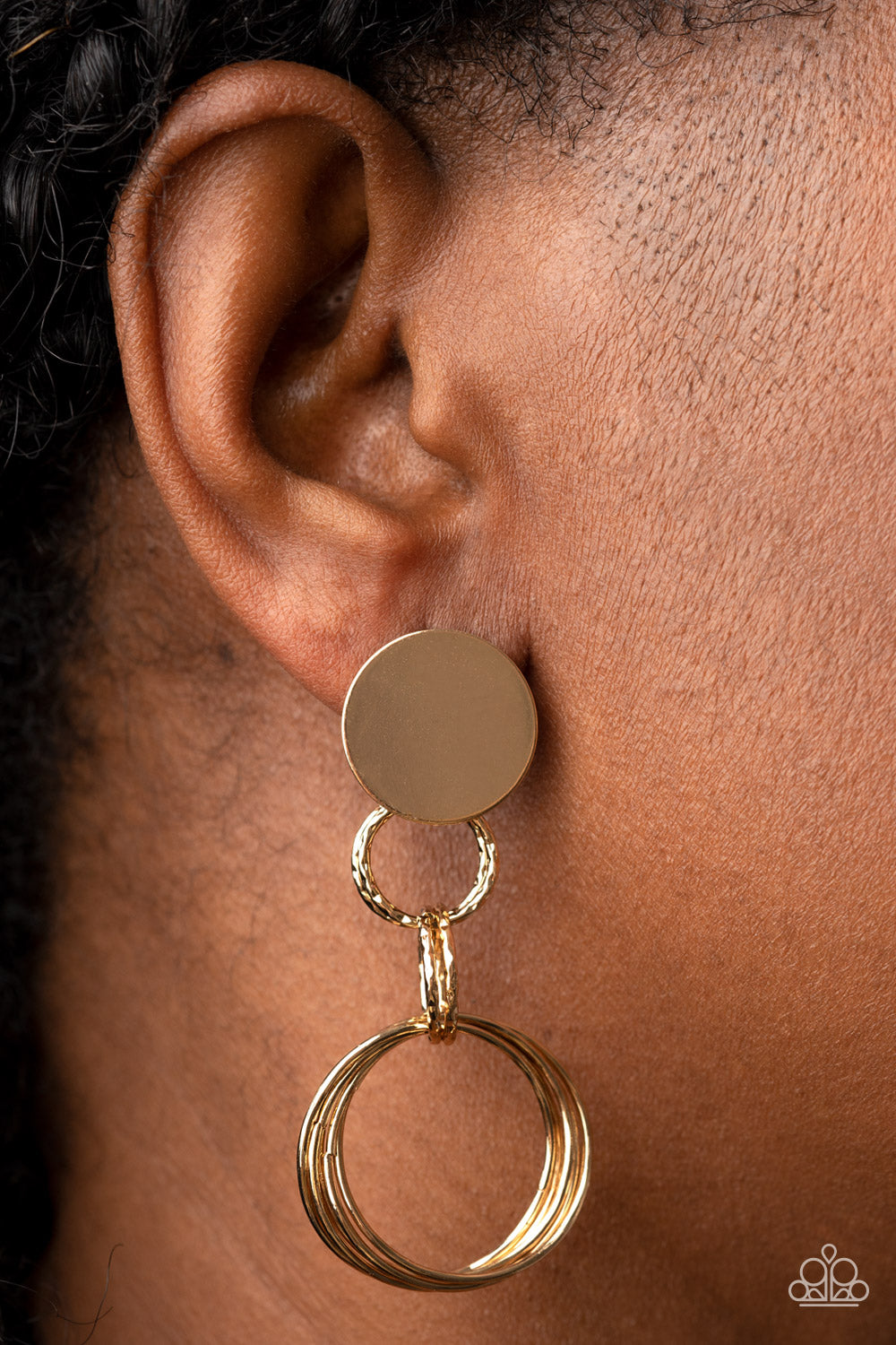 Industrialized Fashion (Gold)