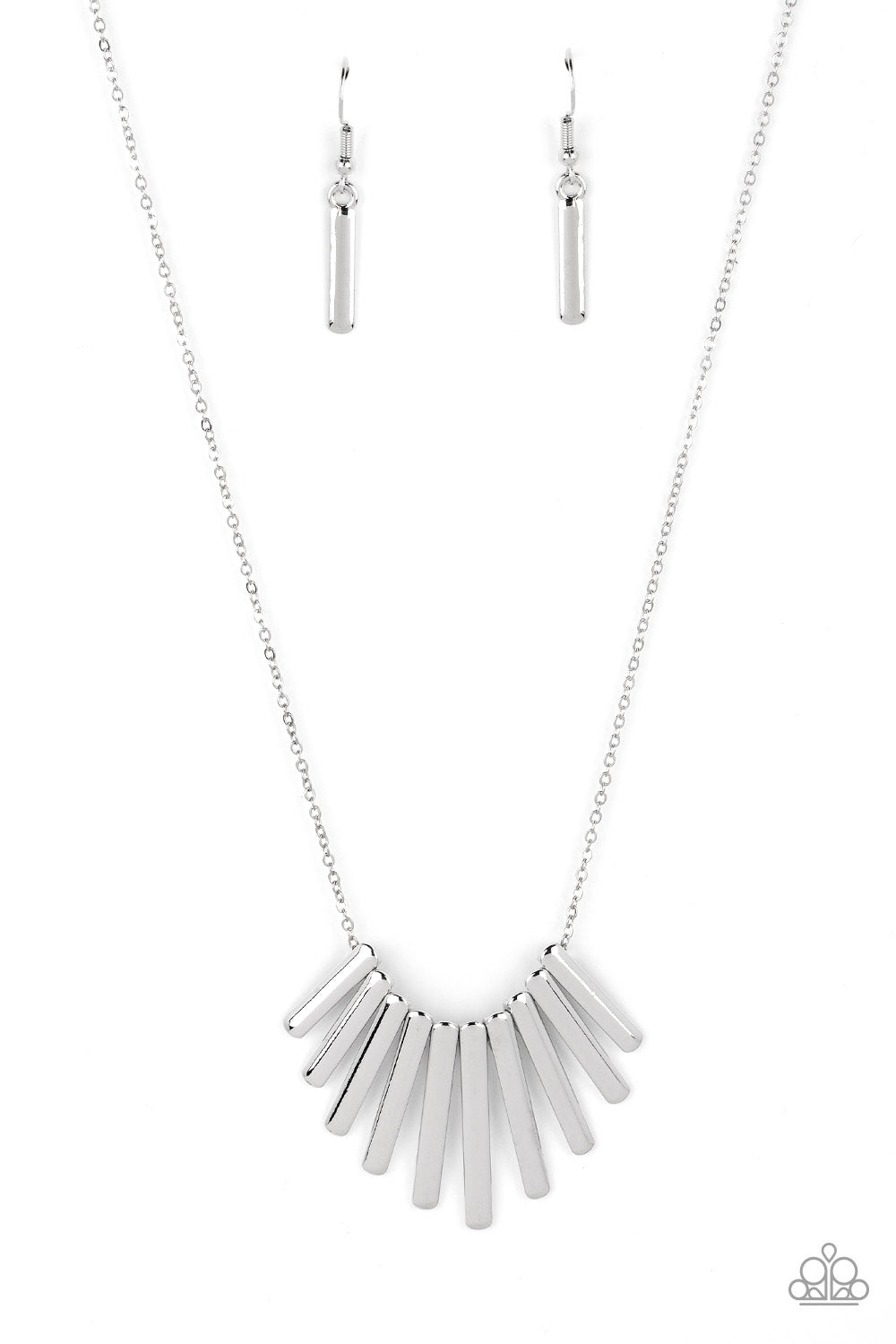 A collection of high-sheen silver frames glide along a dainty silver chain below the collar, stacking into a bowing fringe for a monochromatic masterpiece. Features an adjustable clasp closure. Sold as one individual necklace. Includes one pair of matching earrings.