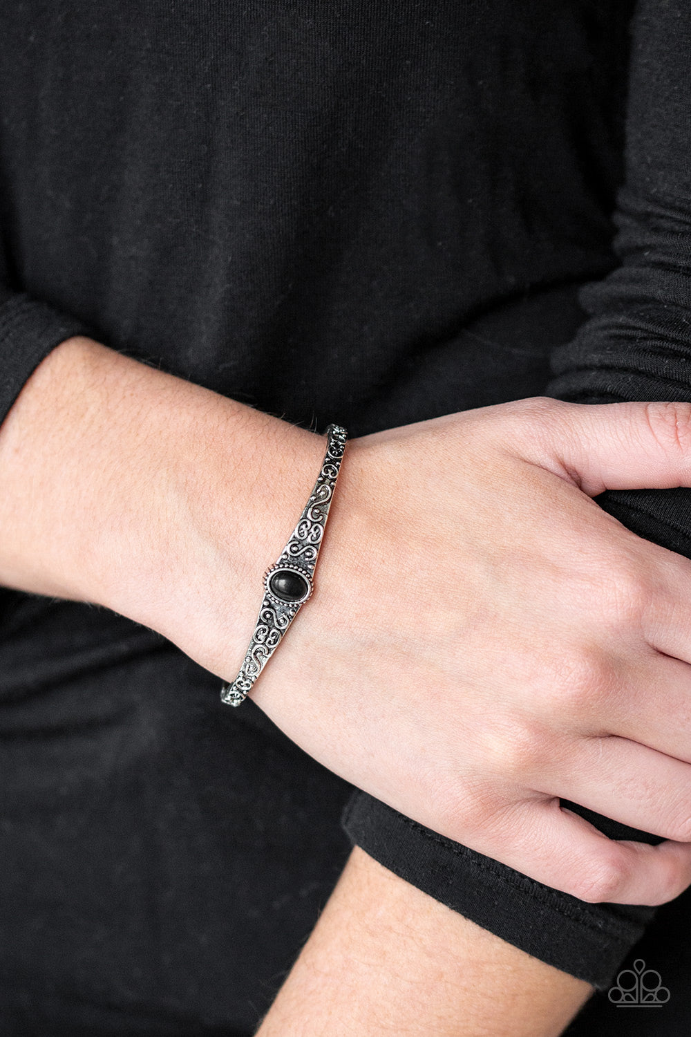 Make Your Own Path (Black)