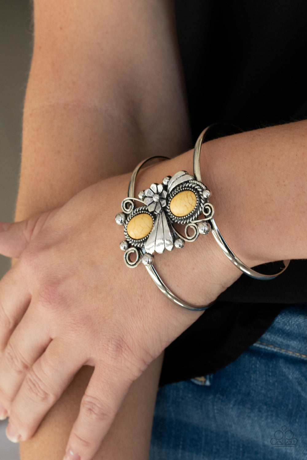 Mojave Flower Girl (Yellow)