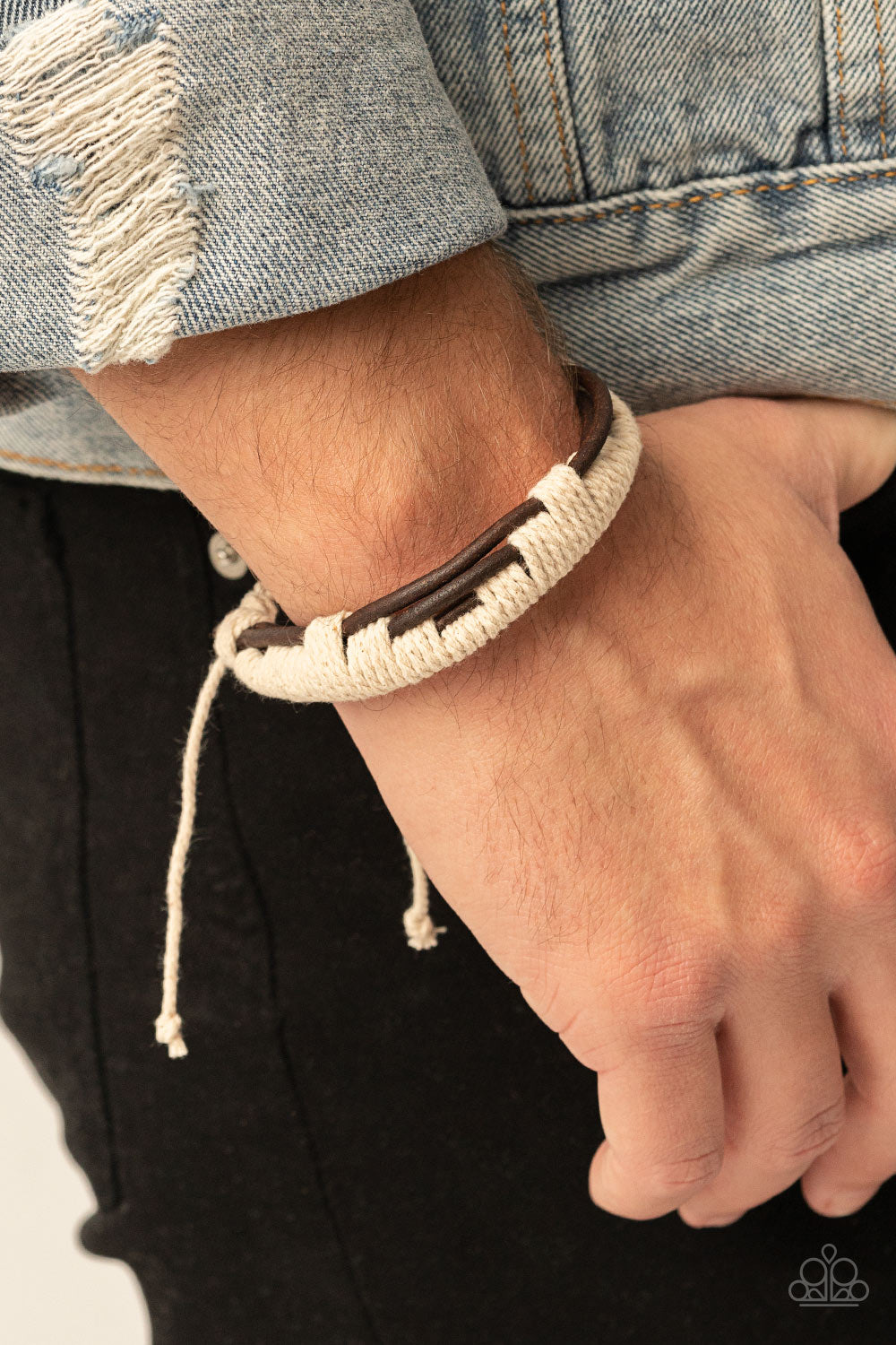 Nautical Distance (Brown) Urban