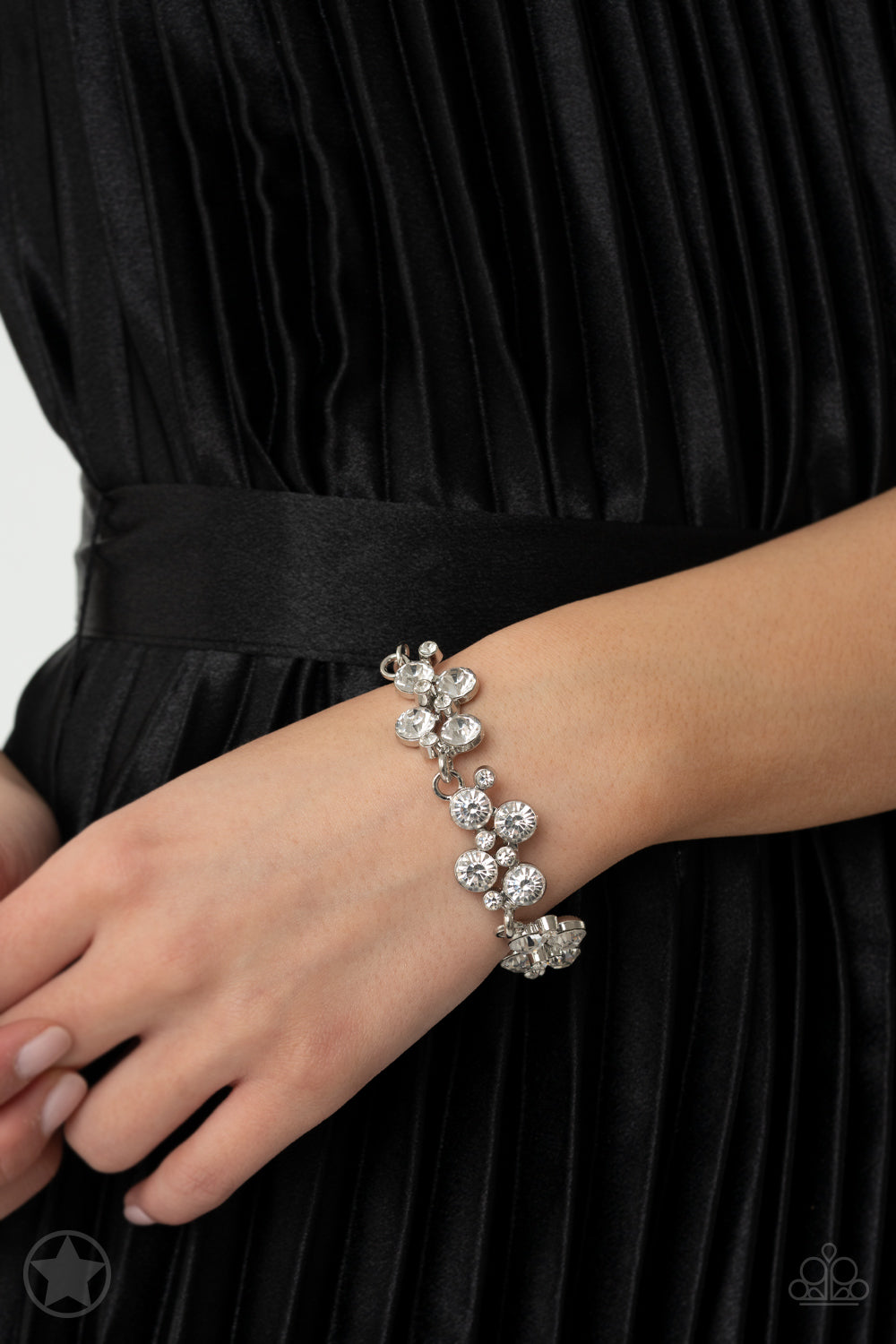 Old Hollywood (White)