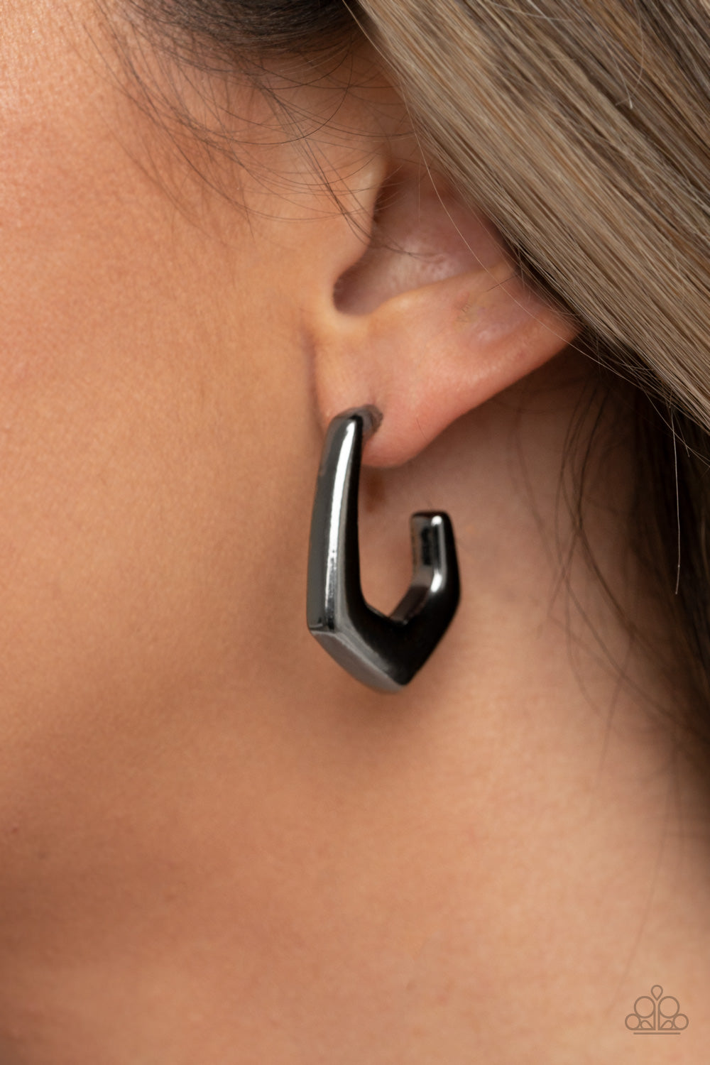 On the Hook (Black)