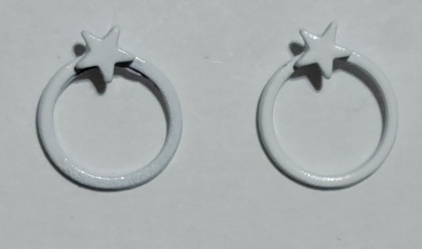 Kid's white circle with star earrings