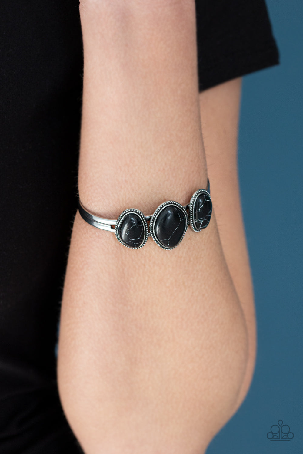 Stone Shrine (Black)