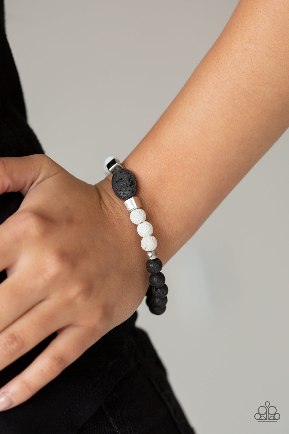 Unwind (White)
