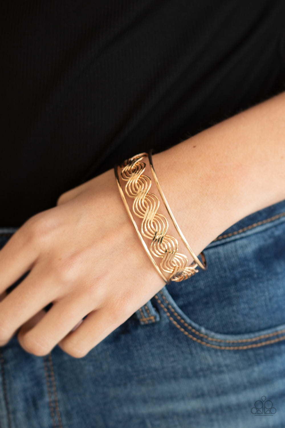 Weave an Impression (Gold)