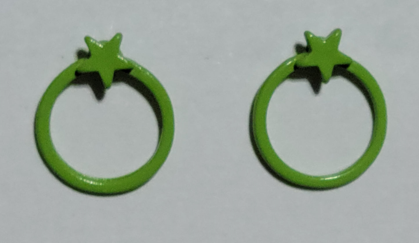 Kid's green circle with star earrings