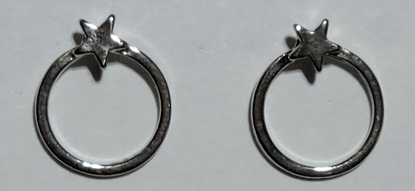 Kid's silver circle with star earrings