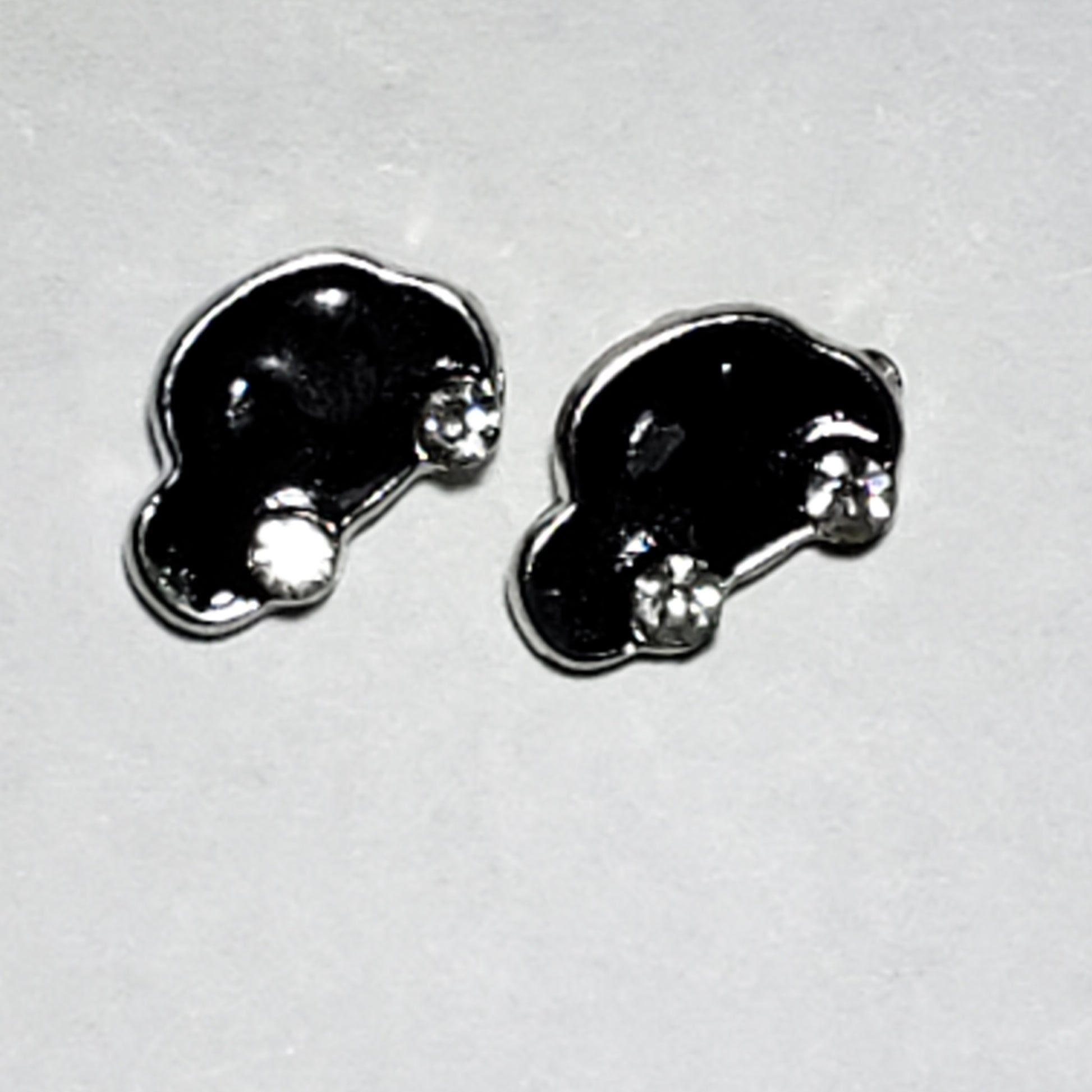 Kid's black car earrings