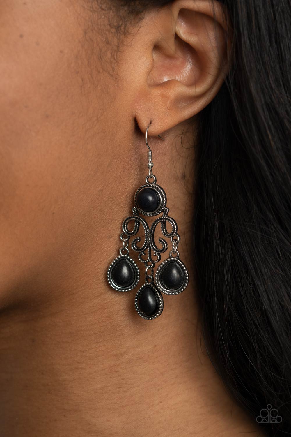 Canyon Chandelier (Black)