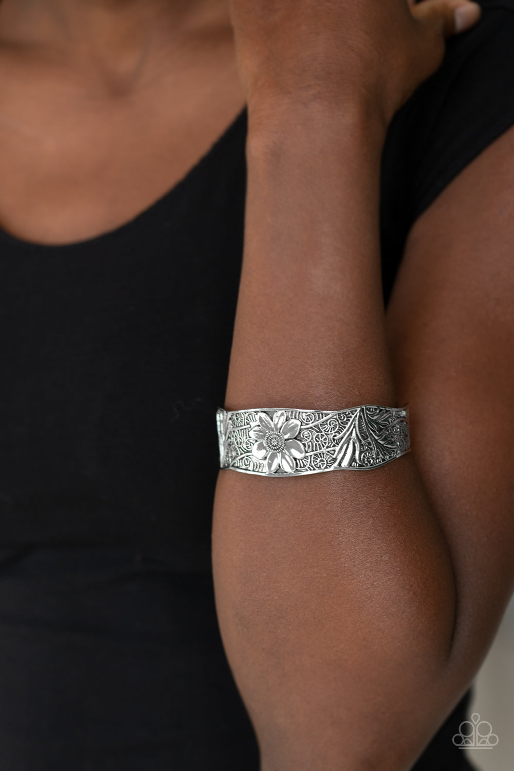 Daisy Paradise (Silver)