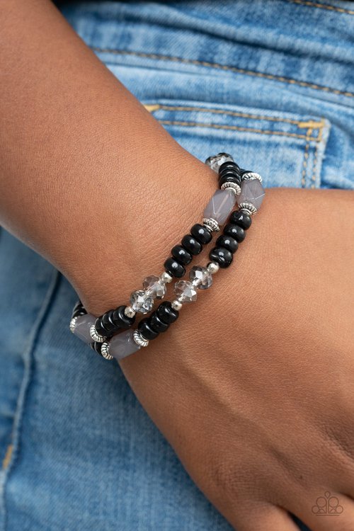 Delightfully Dainty (Black)
