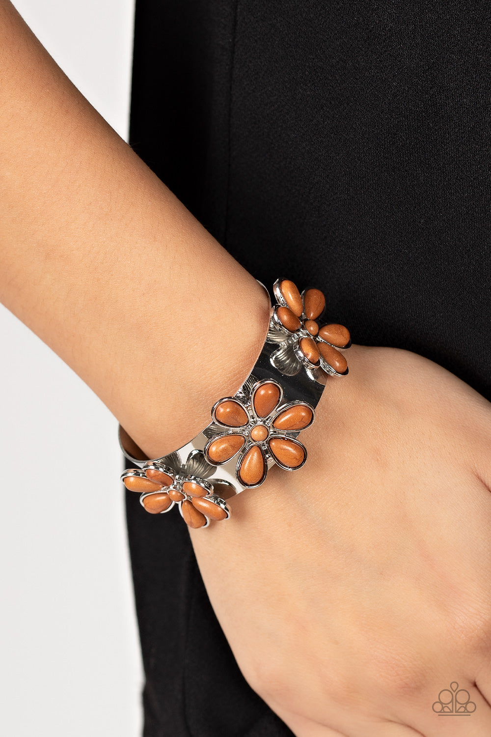 Desert Flower Patch (Brown)