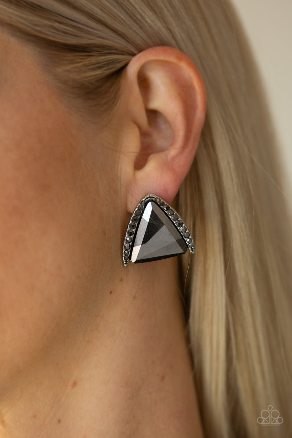 Exalted Elegance (Silver)