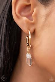 Excavated Elegance (Gold)