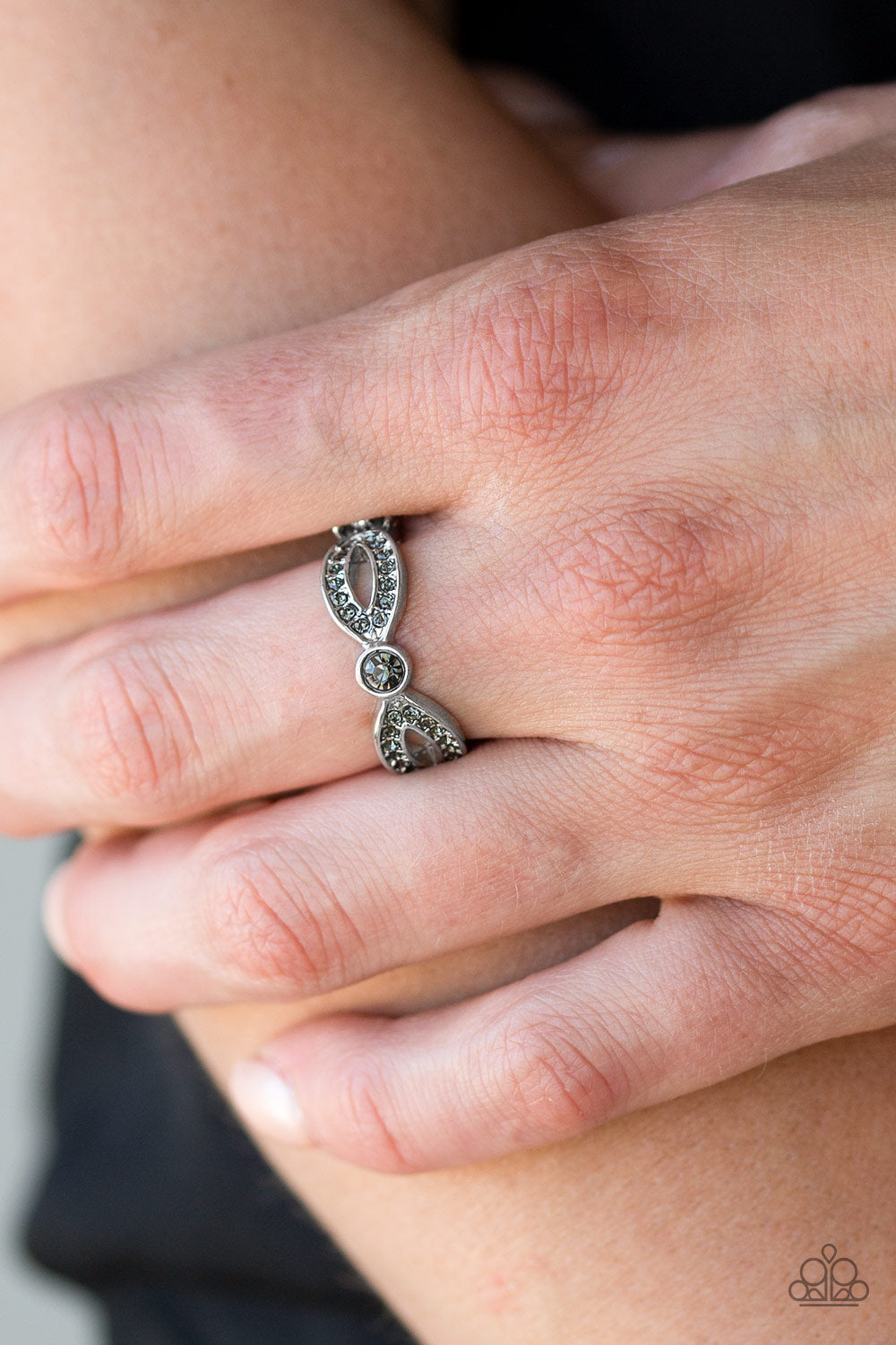 Extra Side of Elegance (Silver)