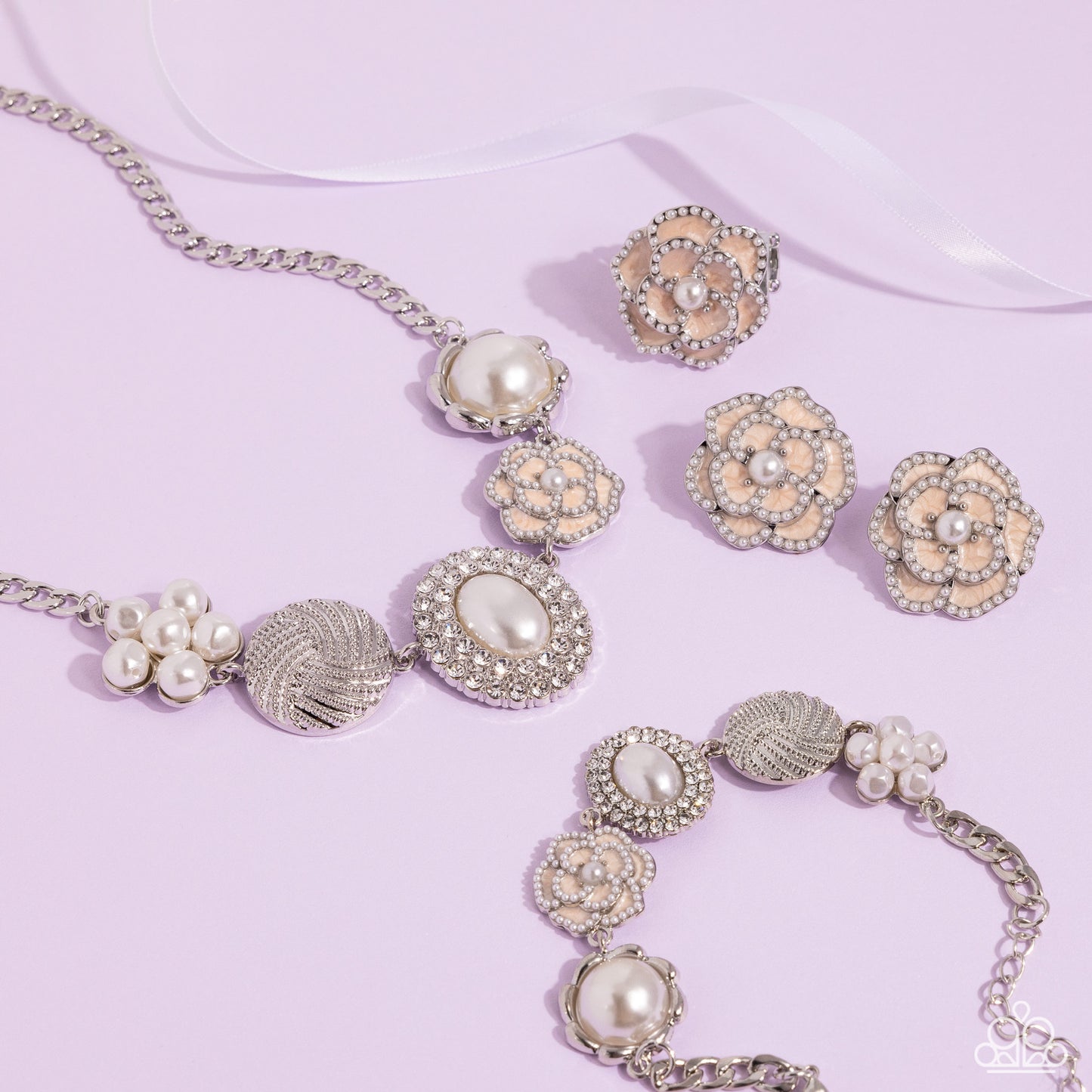 Timeless and classic yet sophisticated and versatile, the Fiercely 5th Avenue Collection features elegant designs and traditional metal finishes. Never one to shy away from a bit of sparkle, the Fiercely 5th Avenue fan is a powerhouse professional who accessorizes strategically – creating a polished look for the office that easily transitions to an elegantly glamorous after-hours style.