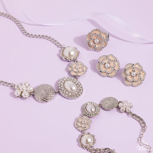 Timeless and classic yet sophisticated and versatile, the Fiercely 5th Avenue Collection features elegant designs and traditional metal finishes. Never one to shy away from a bit of sparkle, the Fiercely 5th Avenue fan is a powerhouse professional who accessorizes strategically – creating a polished look for the office that easily transitions to an elegantly glamorous after-hours style.