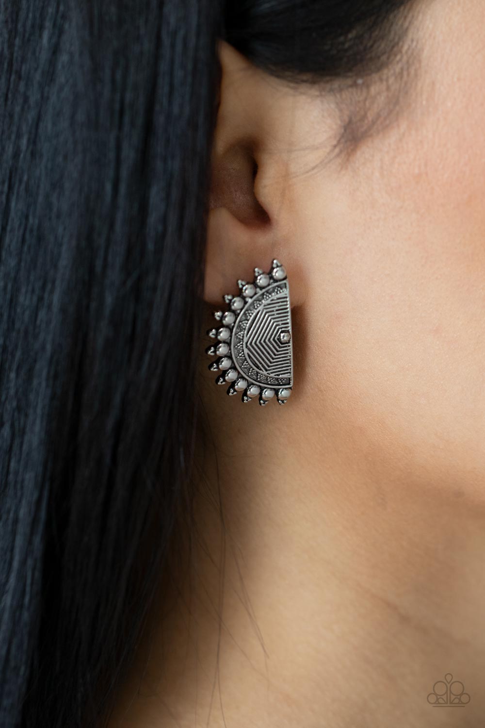 Fiercely Fanned Out (Silver)