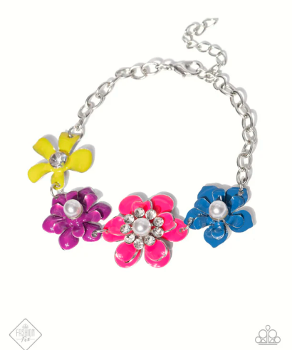 Featuring playful styles accented with fun pops of color, the Glimpses of Malibu Collection is an endearing assortment of cheerful and whimsical laid-back fashion. From the bubbly outgoing socialite who isn’t afraid to make a fashion statement to the introspective wallflower who is charmed by soft feminine prints and flawless finishing touches

Sold as an individual bracelet