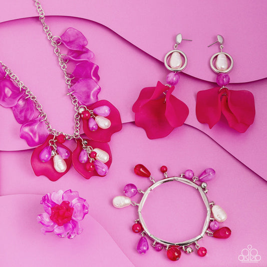Featuring playful styles accented with fun pops of color, the Glimpses of Malibu Collection is an endearing assortment of cheerful and whimsical laid-back fashion. From the bubbly outgoing socialite who isn’t afraid to make a fashion statement to the introspective wallflower who is charmed by soft feminine prints and flawless finishing touches, there’s something for everyone in the Glimpses of Malibu Collection.