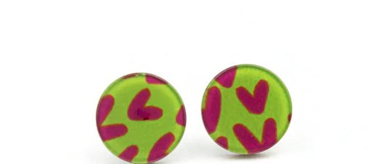 Kid's round button shaped earrings with green background and fuisha hearts