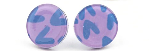 Kid's round button shaped earrings with purple background and darker purple hearts
