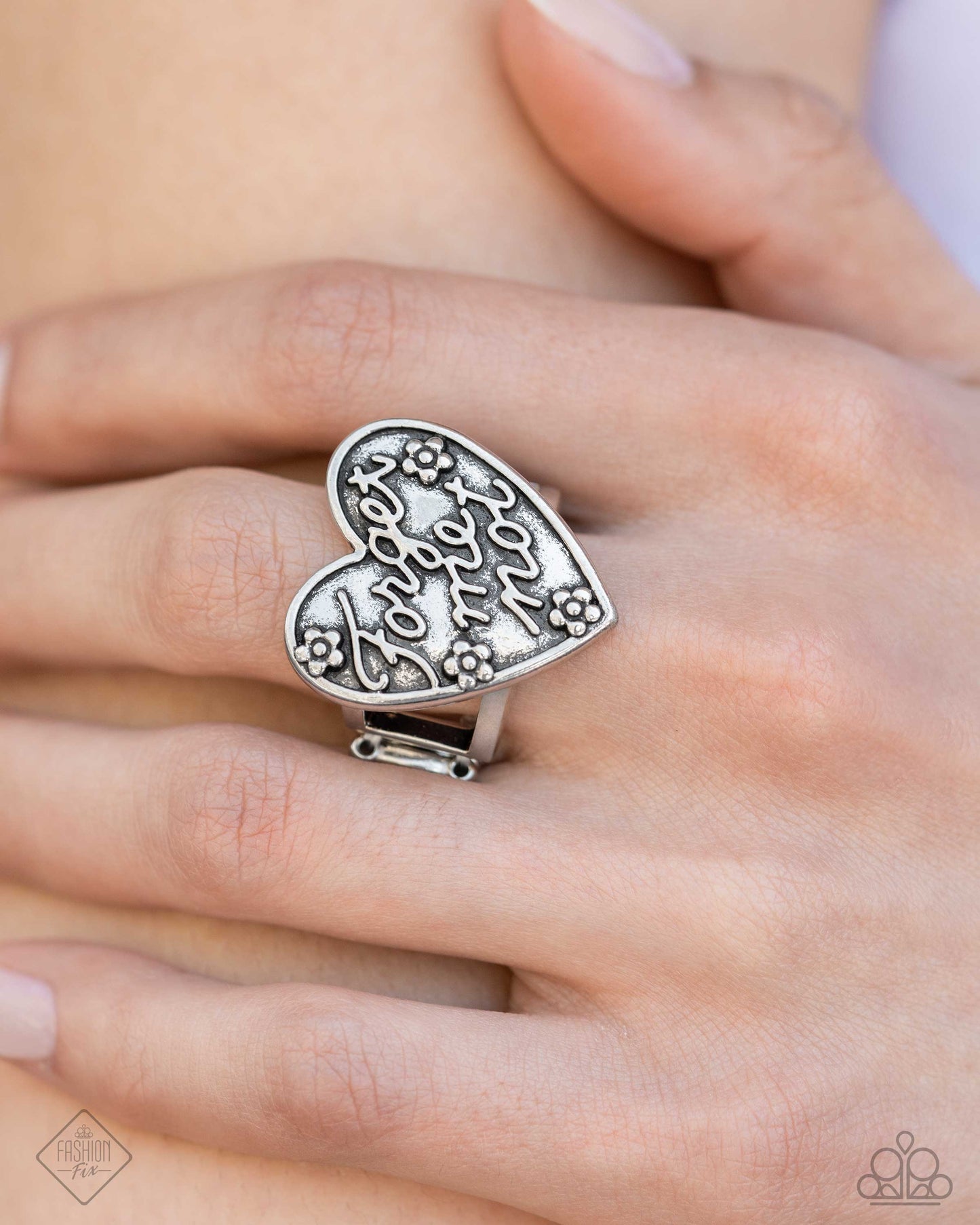 Rustic Remembrance (Silver)