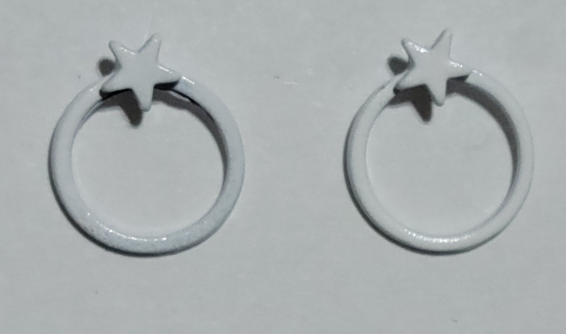Kid's white circle with star earrings